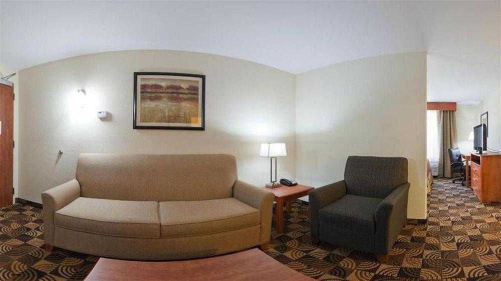 Holiday Inn Express Hotel & Suites Bainbridge By Ihg Exterior photo