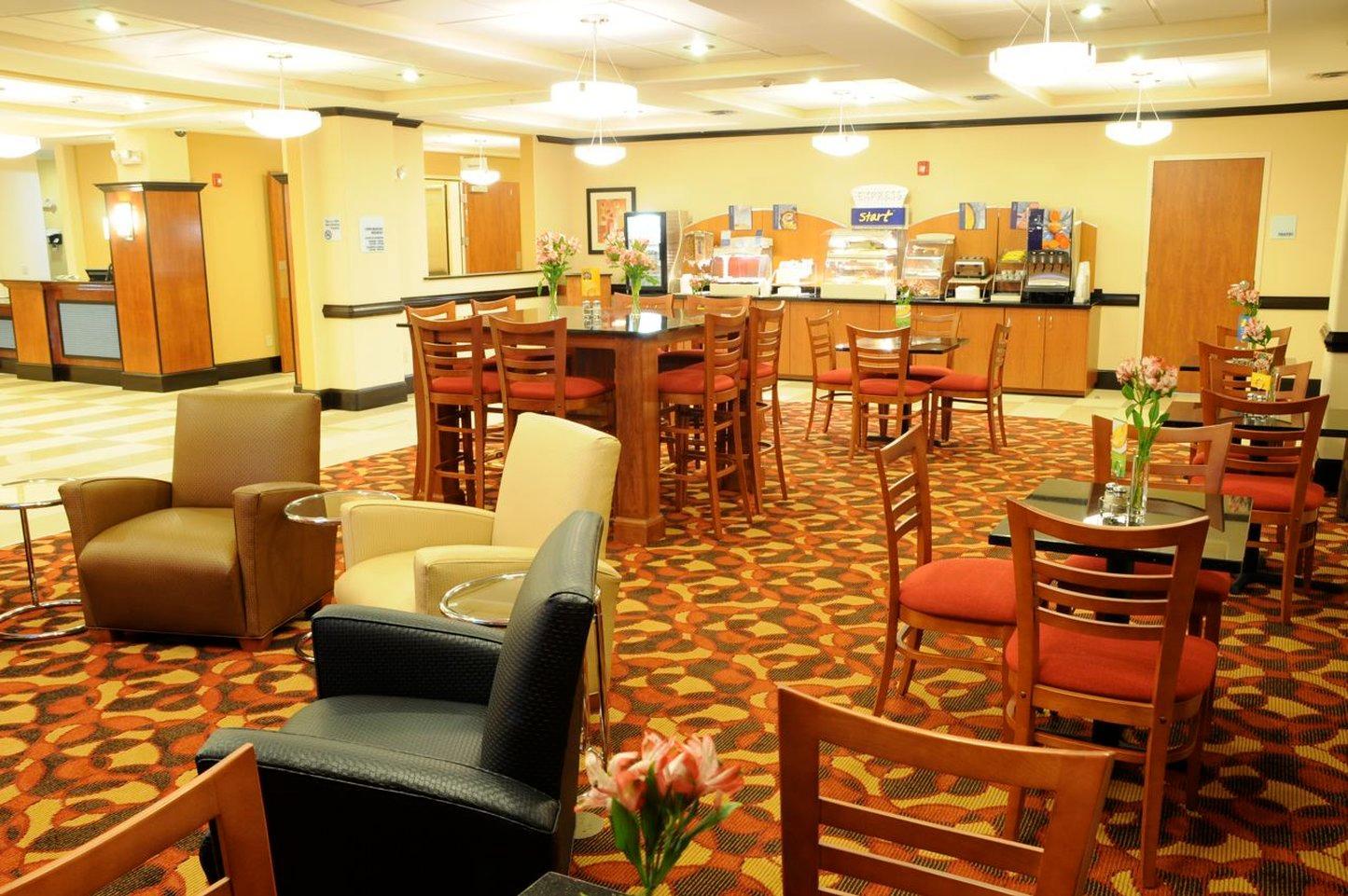 Holiday Inn Express Hotel & Suites Bainbridge By Ihg Exterior photo
